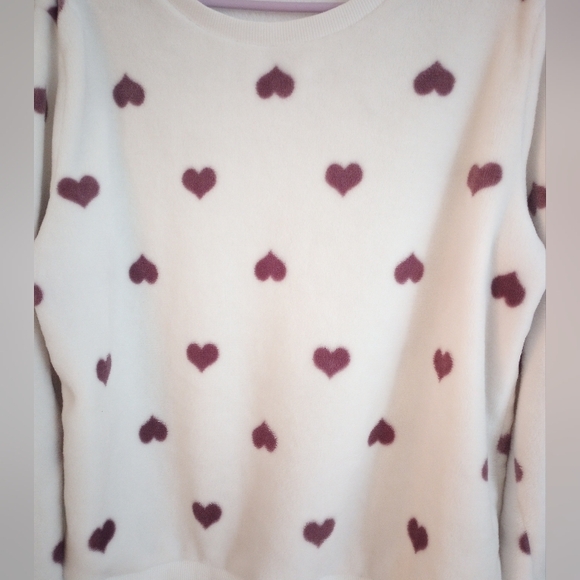 Cozy Soft Plush White Sweatshirt with Purple Wine Hearts Size Large - Picture 2 of 5